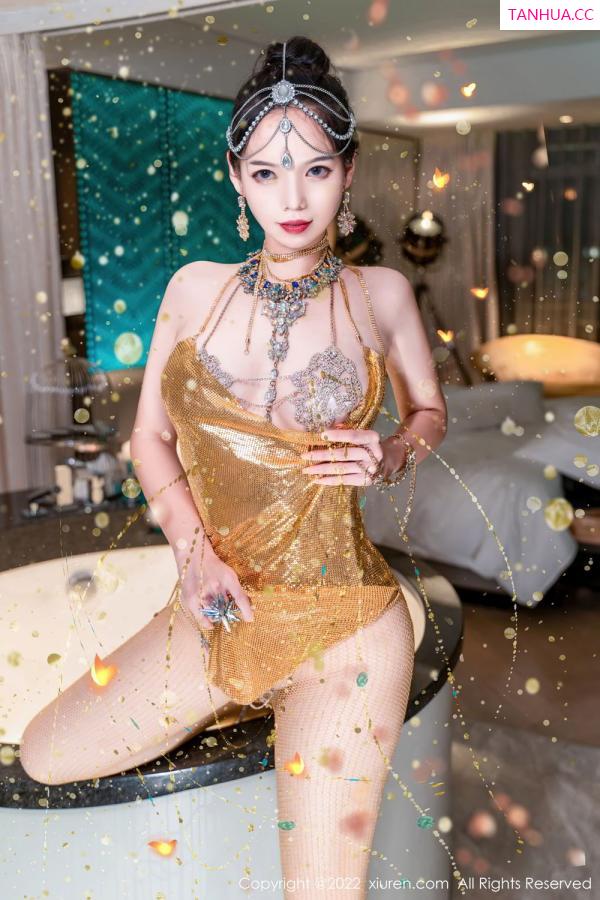 大美媚京  [XiuRen]高清写真图 2022.09.08 No.5559 大美妞儿第17张图片